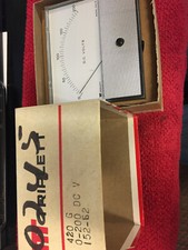 TRIPLETT MODEL 420G 0-200 DC V PANEL METER NEW OLD STOCK