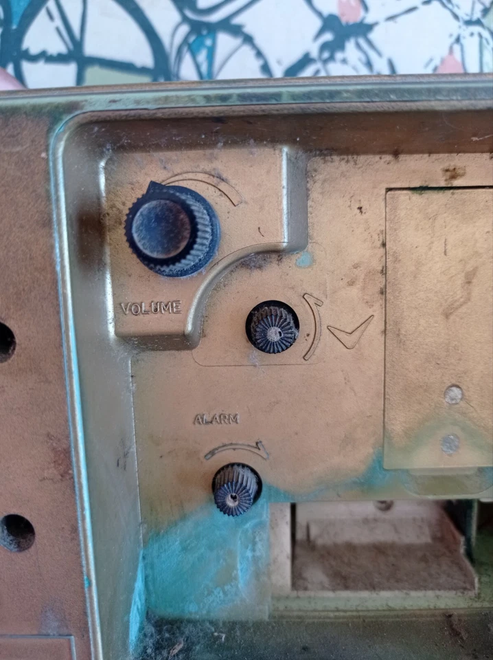 1970 QUARTZ ALARM CLOCK MODEL LA 0060 Clock THAT READS THE ADHAN FOR FIVE TIMES, - Image 3 of 4