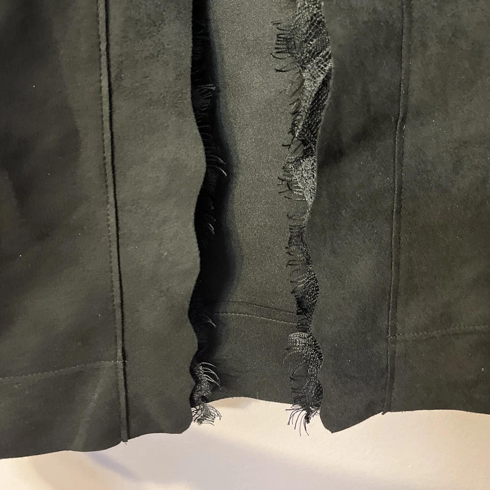 Chaqueta Joan Vass Talla Pequeña Negra Imitación Gamuza con Bolsillos y Ribete de Encaje Foto 4 de 4