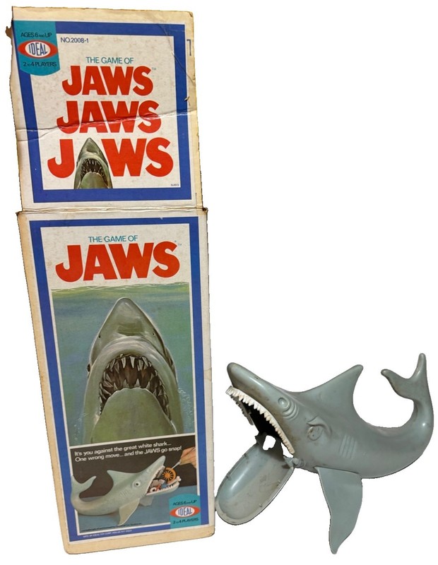 Vintage 1975 IDEAL The Game of JAWS original box Jaws game Missing pieces Parts