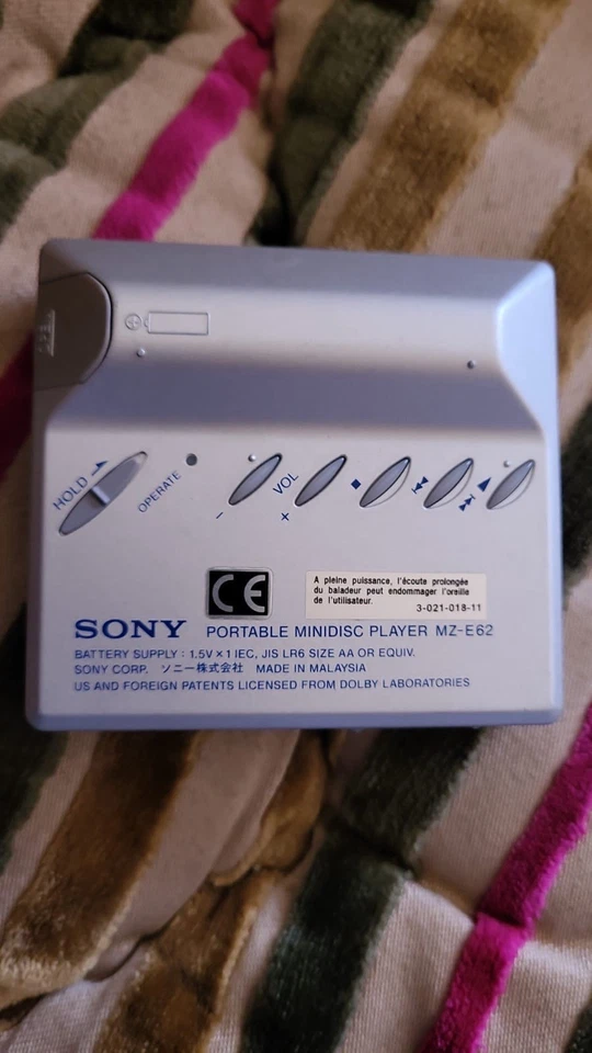 Sony MD Walkman MZ-E62 Reproductor de MiniDisco Portátil Digital Mega Bajo Probado Foto 3 de 4