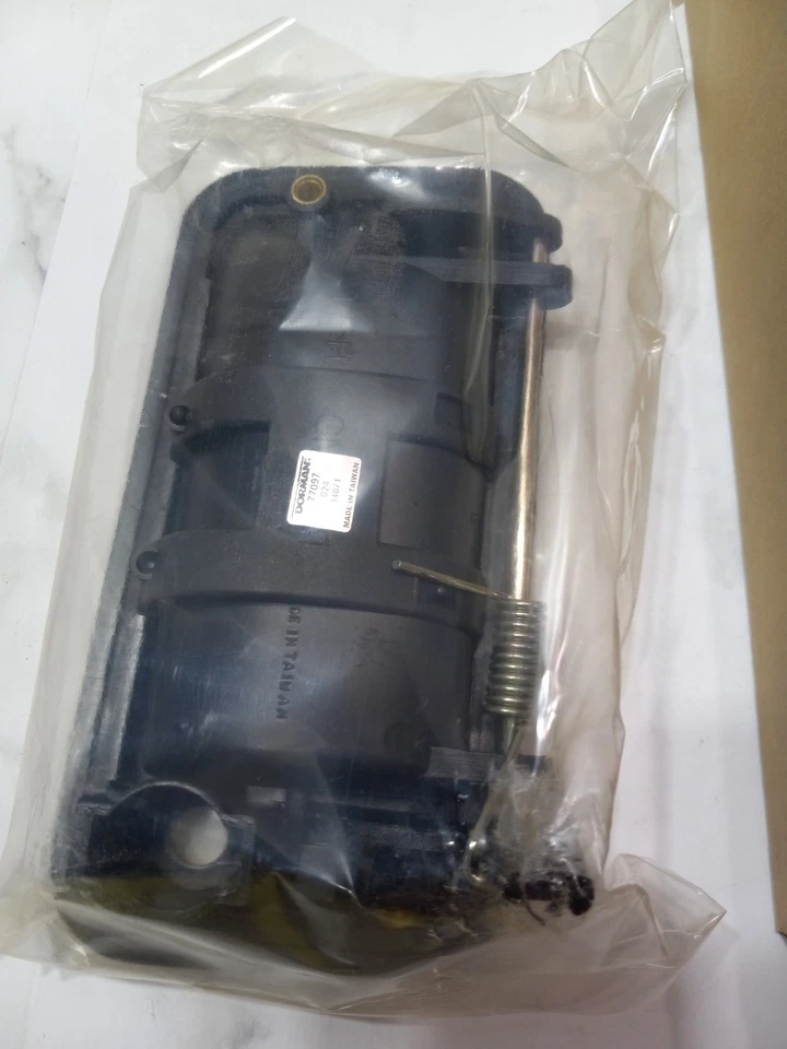 Manija de puerta exterior Dorman 77097 para Chevrolet C1500 1990-1997 GMC K2500, etc. Foto 3 de 4