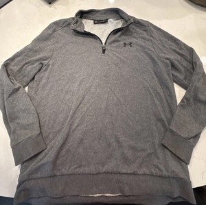Under Armor 1/4 Zip Sweater Size Youth Large!