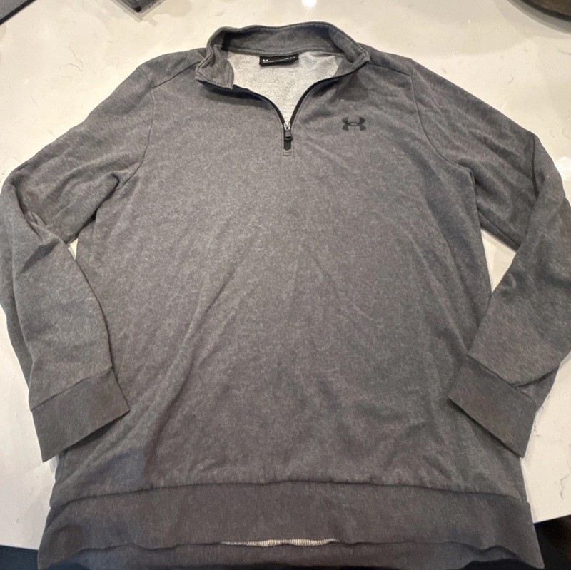Under Armor 1/4 Zip Sweater Size Youth Large!