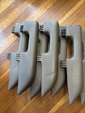 1999 - 2003 Ford F-150 Door Panel Driver Arm Rest Armrest Handle Pull Tan Oem 1999 - 2003 Ford F-150 Door Panel Driver Arm Rest Armrest Handle Pull Tan Oem