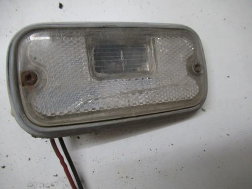 BENTLEY T1 1971 ROLLS ROYCE SILVER SHADOW PAIR OF SIDE MARKER LIGHTS CLEAR - Picture 3 of 6