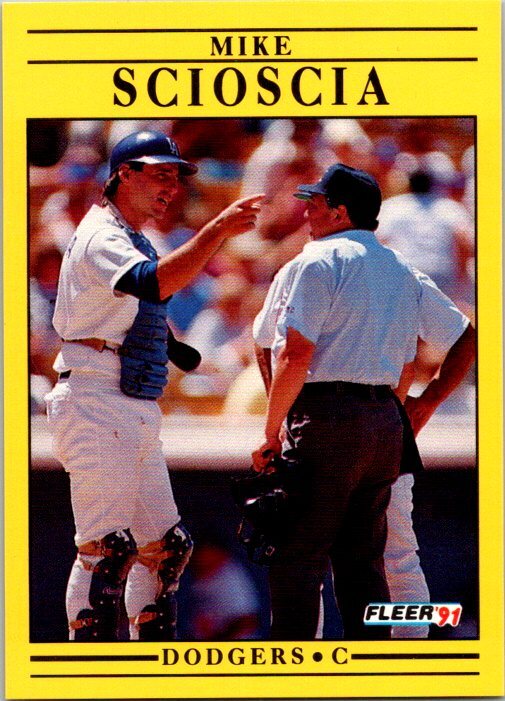 1991  Fleer #219b Mike Scioscia, First stat grouping is four lines