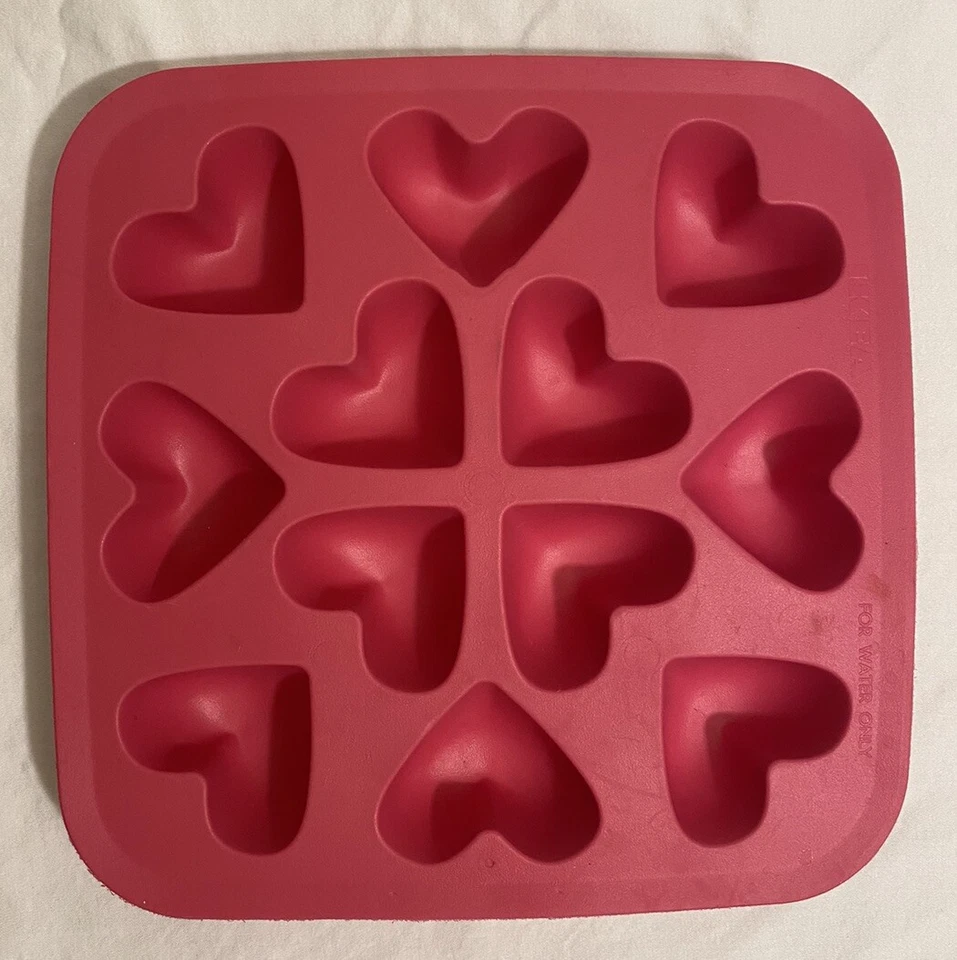 NEW Ikea Silicone Rubber Pink Heart Shape/Green Square Tray Mold 7 x 7 NEW - Image 2 of 4
