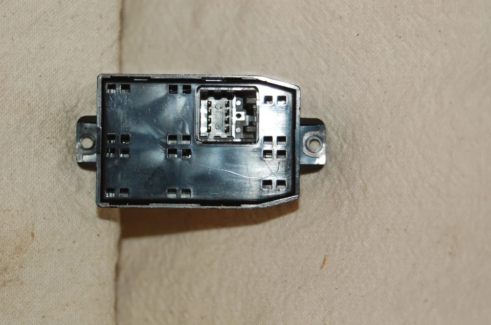 Interruptor de espejo retrovisor eléctrico izquierdo conductor Kia Sedona 2002 2003 2004 2005 H4A02 Foto 2 de 2