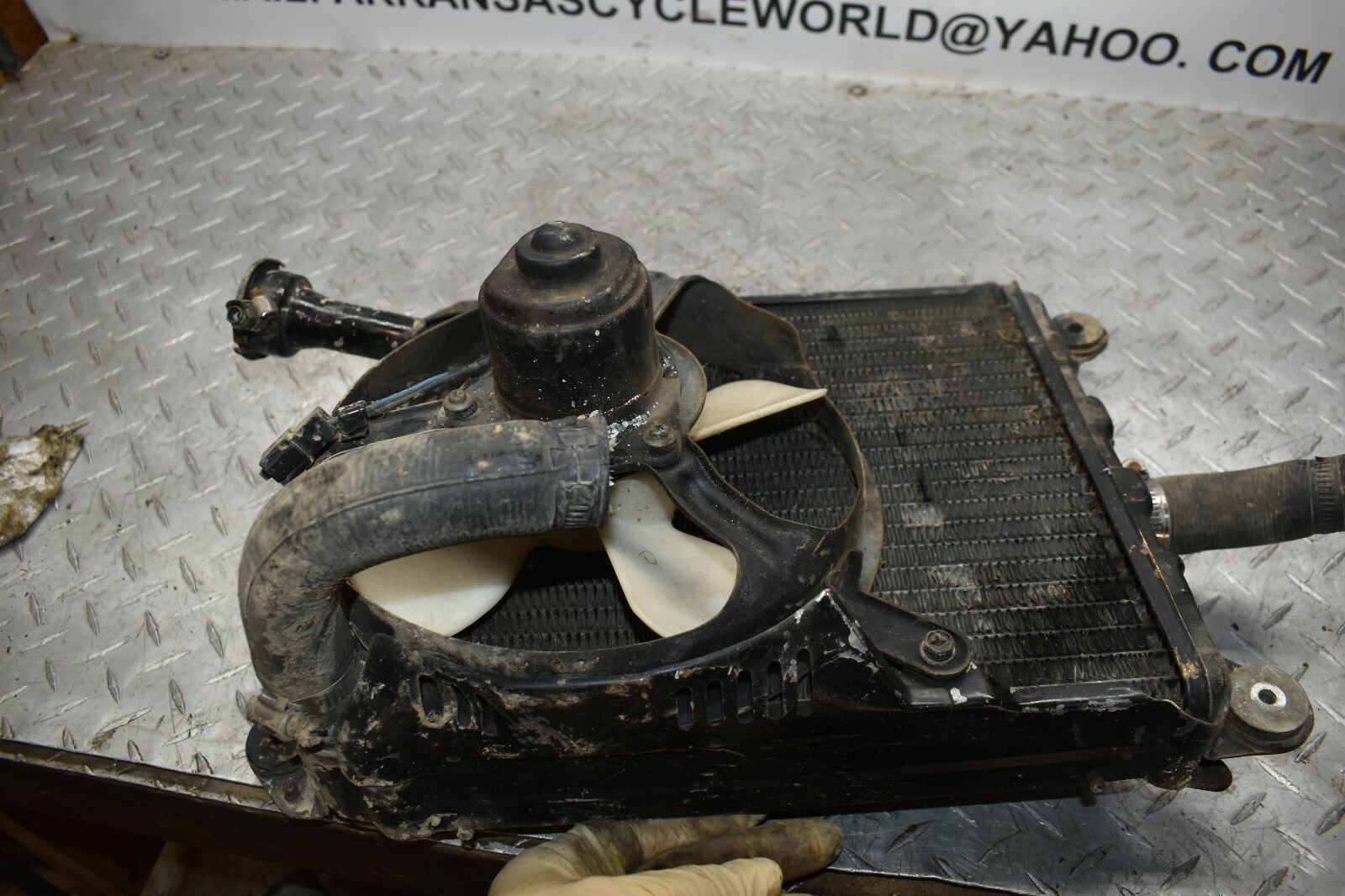 T3-1 RADIATOR WITH FAN RAD 80-83 HONDA GL1100 GL 1100 GOLDWING FAST ...