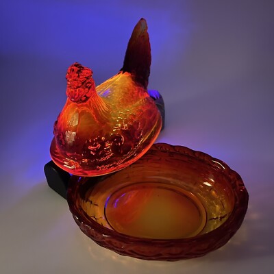 Vibrant Vintage Amberina Glass Hen On A Nest GLOWS Cadmium Orange