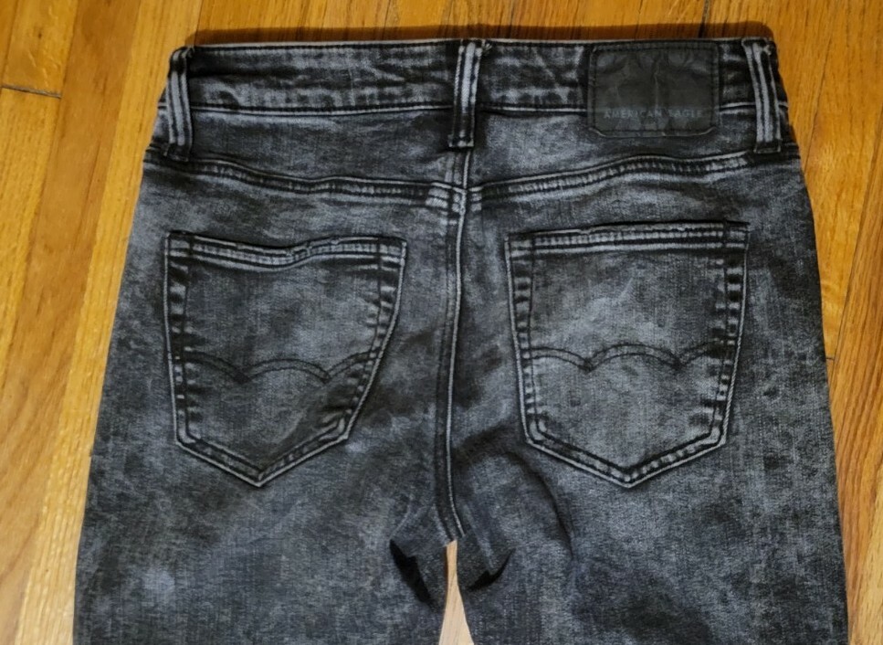 Men's Black American Eagle Distressed Jeans Gem