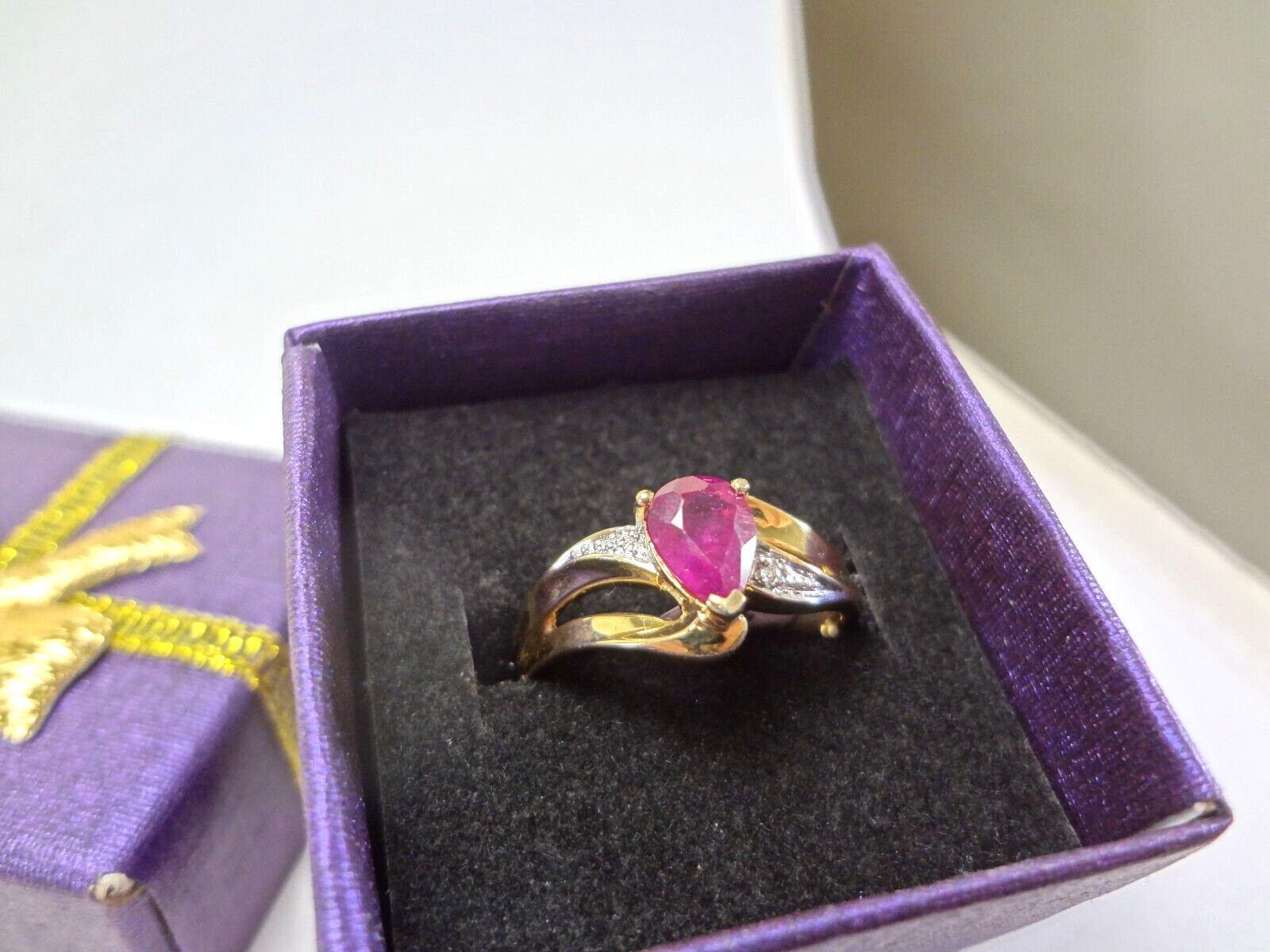 10K SOLID GOLD - NATURAL RUBY & DIAMOND RING - 1.… - image 3