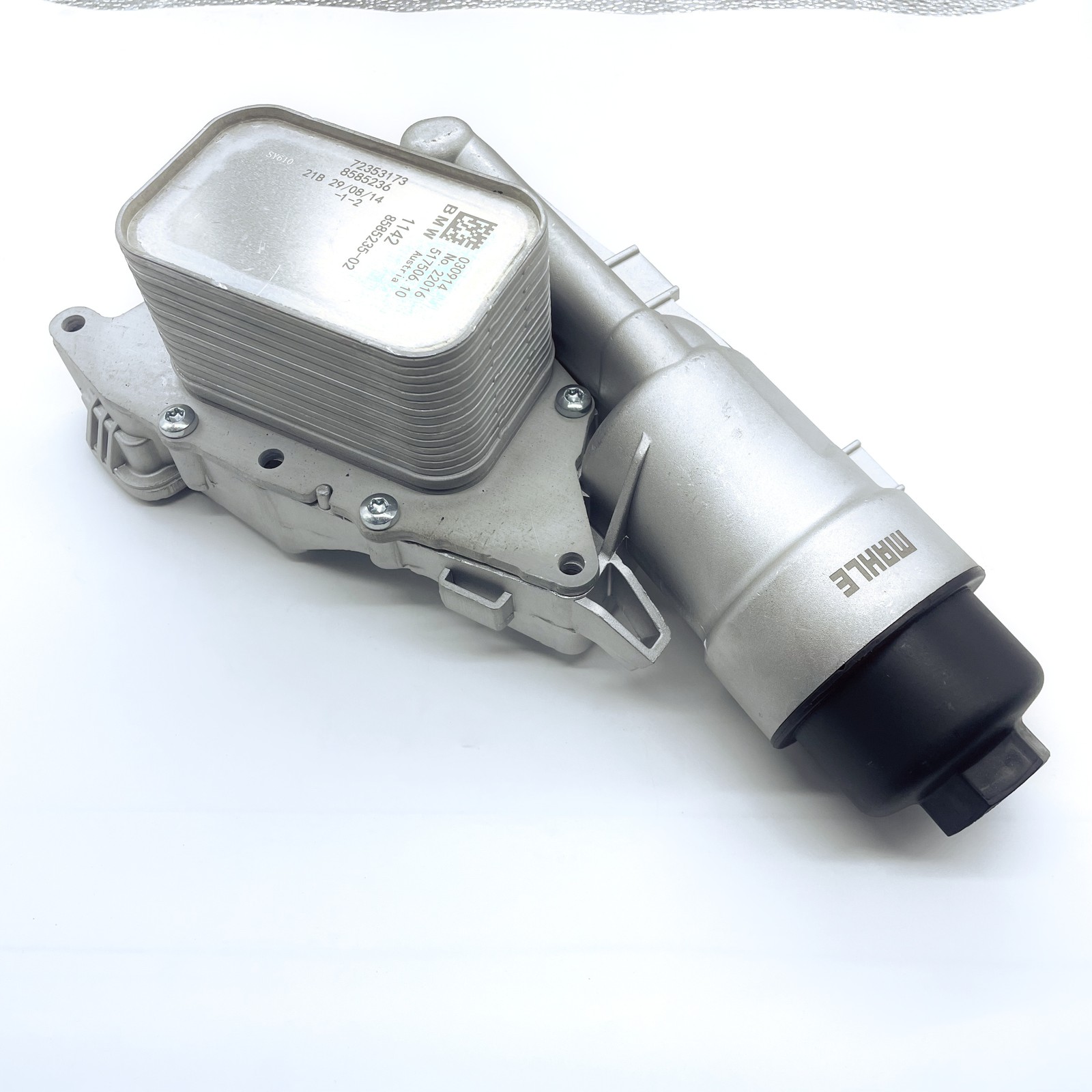 BMW i8 2014-2020 Oil filter housing