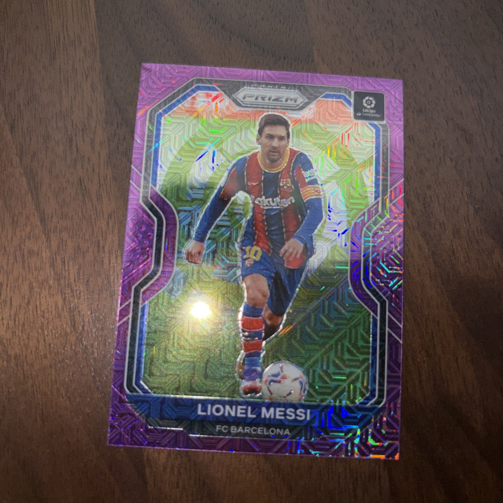 2020-21 Panini Chronicles Prizm La Liga Lionel Messi Purple Mojo Prizm 15