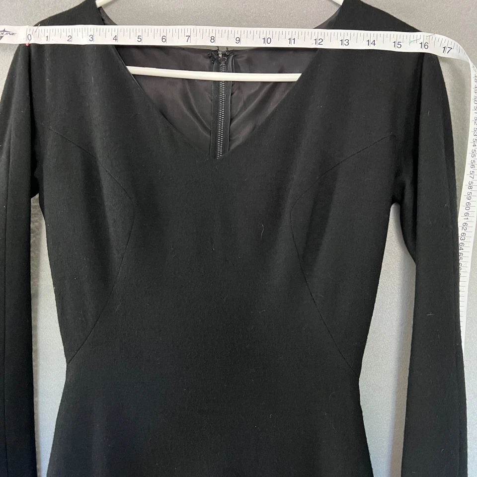 Vestido de lana negro de colección años 60 XS/S cuello en V, manga larga, cinturón trasero, hasta la rodilla Foto 4 de 4