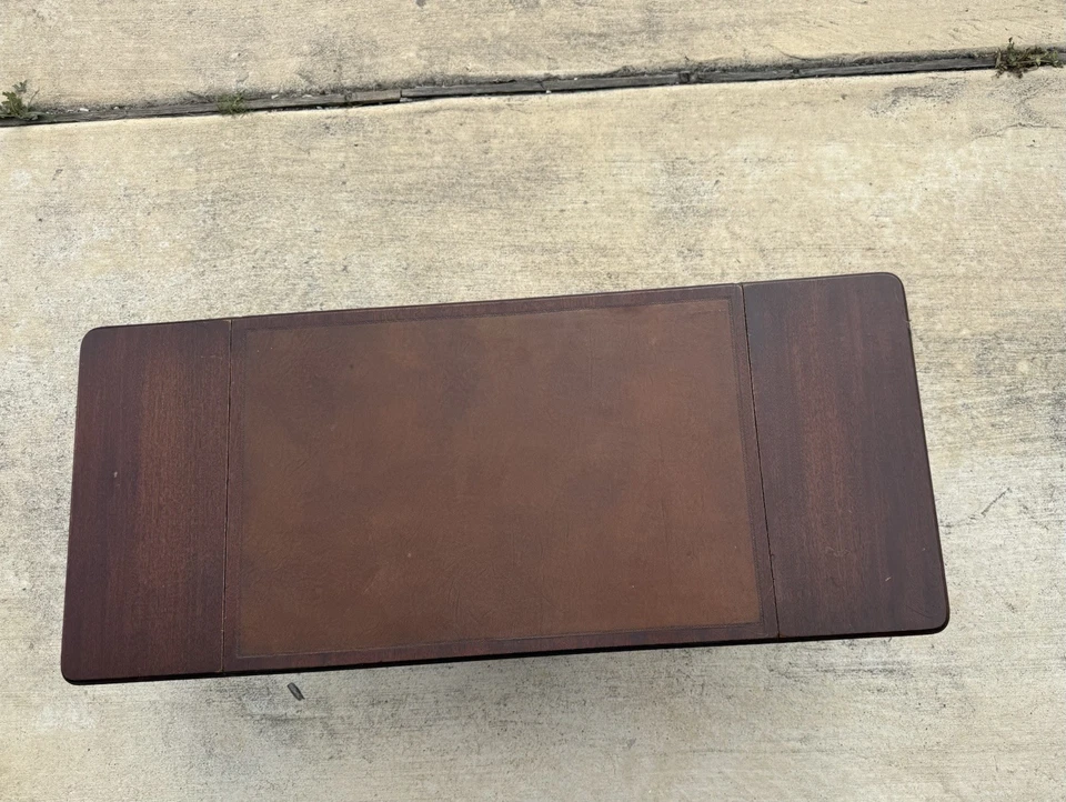 Mesa de centro extensible vintage Imperial Grand Rapids de madera de caoba Foto 2 de 4