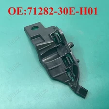 71282-30E-H01 Front Left Spacer Garnish Upper Bracket For 2023-2024 Accord（