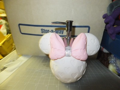 DISNEY MINNIE MOUSE HEAD SHAPE PINK SOAP DISPENSER PUMP New