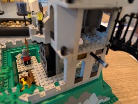 LEGO Castle: King's Mountain Fortress (6081) 99% Complete with/ Box And Manual