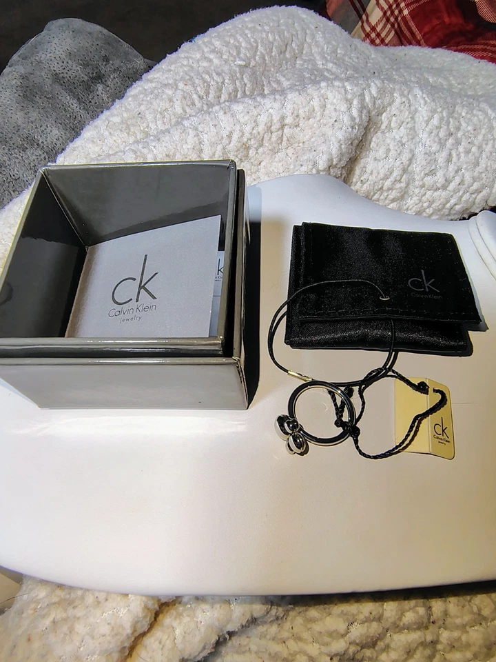 Anillo Racimo Burbuja Giratoria Calvin Klein CK Talla 7 Acero Inoxidable con Caja Nuevo en Caja Foto 3 de 4