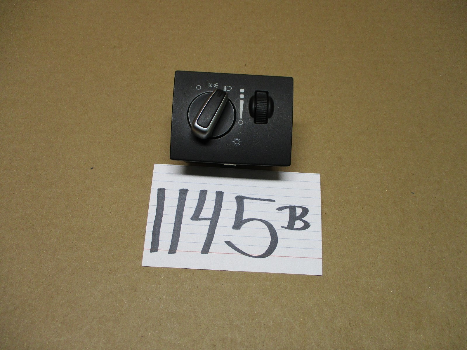 2008 2009 2010 Chrysler Town & Country Headlamp Switch Control Power #1145-B 