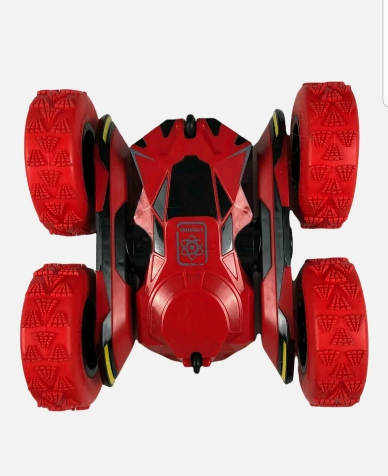 GizmoVine Red RC Stunt Car 2WD Off Road Remote Control Vehicle 2.4GHz - Image 2 of 4