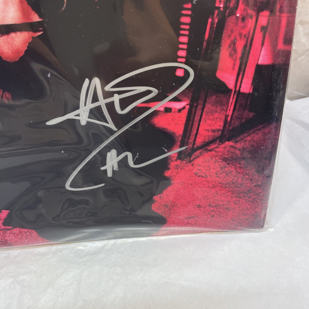 Avril Lavigne Greatest Hits Vinyl 2xLP Hand Signed & 411 /2000 JSA