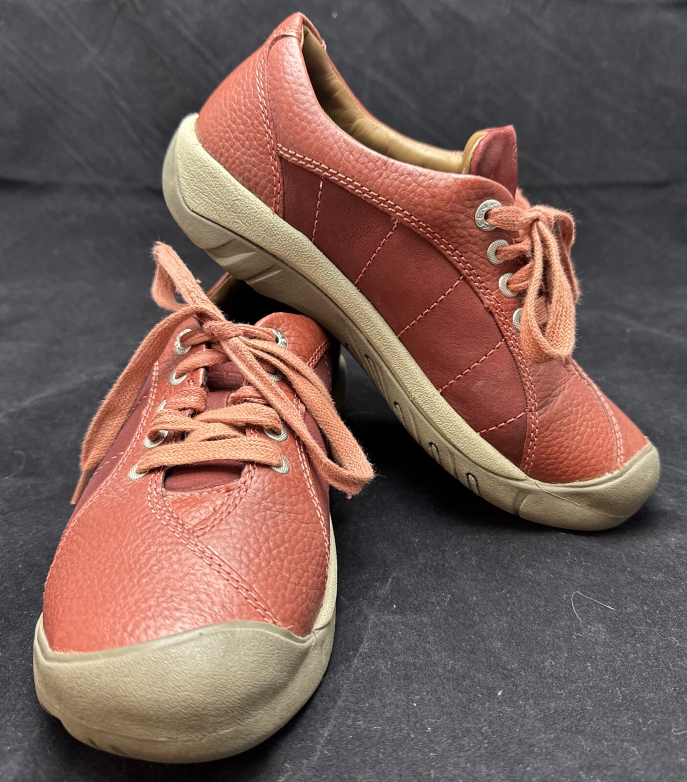 Scarpe da donna KEEN Presidio 1017948 in pelle rossa da passeggio outdoor misura 7 5