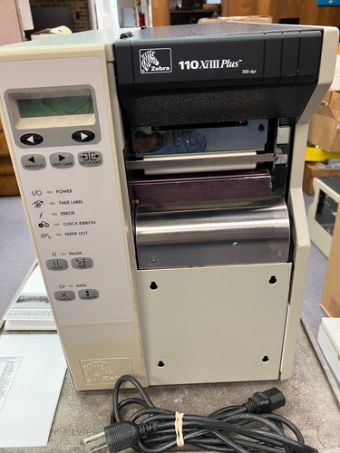 Zebra 110Xi3+ 300 dpi Thermal Printer USB, Parallel & Rewind P/N: 113-701-00200 - Picture 2 of 11