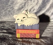 NEW Bath And Body Works hand sanitizer pocketbac holder Book Stack Cat Take Paws