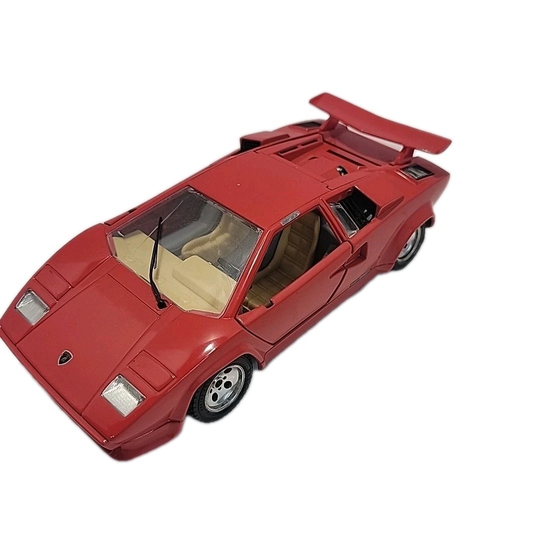 Burago Lamborghini Countach 1988 Super Car 1:24 Scale Red Made in Italy Foreign