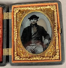 1/9 PLATE AMBROTYPE POSSIBLE CONFEDERATE CIVIL WAR SOLDIER? NOT A DAGUERREOTYPE