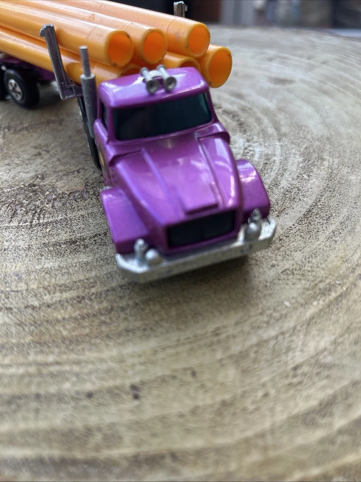 Remolque articulado Matchbox Super Kings Pipe Truck con tubos entrelazados Foto 2 de 4