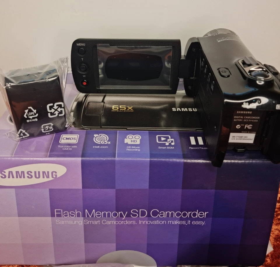Samsung SMX-F700BP Flash Memory Camcorder (Opened - Unused) - Image 3 of 4