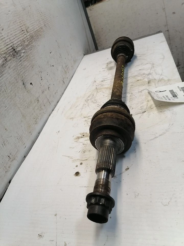 Eje trasero del eje izquierdo del conductor se adapta a 06-13 LEXUS IS250 1543188 Foto 3 de 4