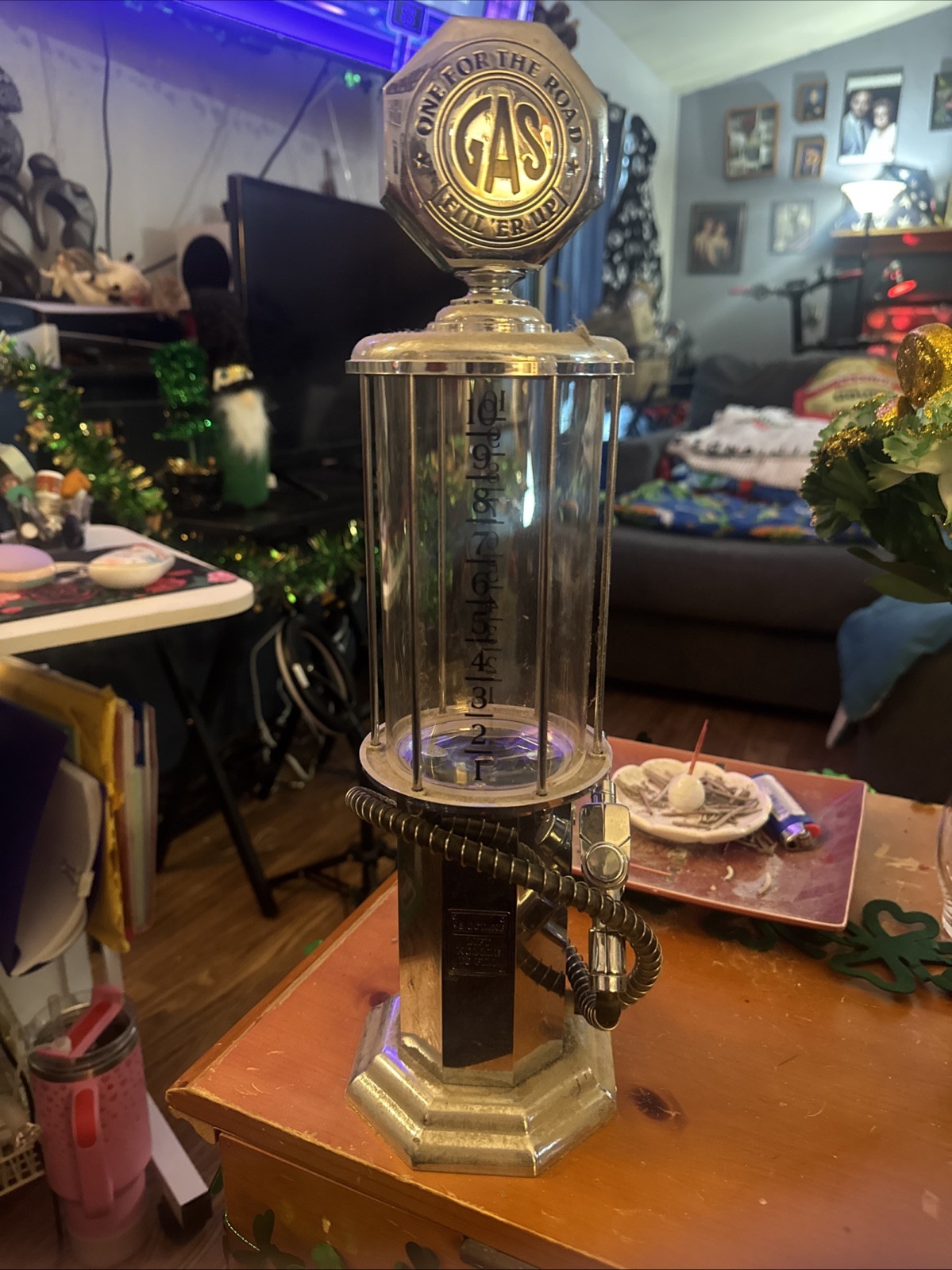 Automobile Functional Viable Vintage Gas Pump Great For Parties