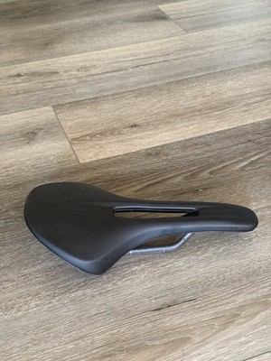 Fizik Antares R1 140mm Carbon Saddle   NEW Takeoff / Unridden