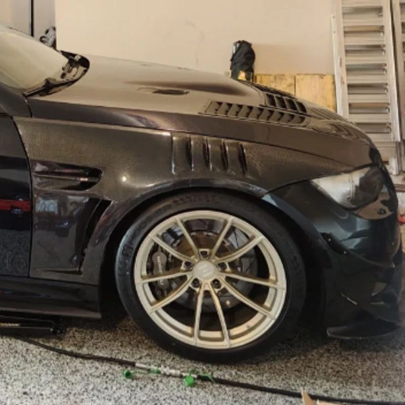 Cubierta de guardabarros de ventilación delantera de fibra de carbono real para BMW M3 E92 cupé 2008-2013 Foto 4 de 4