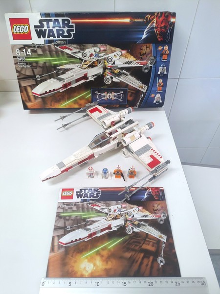 LEGO STAR WARS 9493: X-WING STARTFIGHTER - Used, complete (2012)