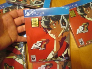 persona 5 launch