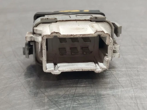 315024A Mando Elevalunas Trasero Izquierdo para RENAULT MEGANE II CLASSIC 859196 - Imagen 4 de 10