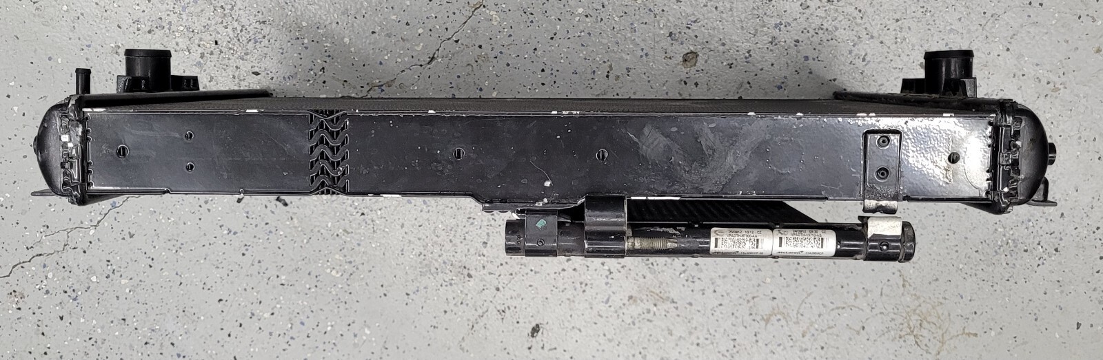 MCLAREN 650S RADIATOR OEM Used 11L0392CP A/C Ac Condenser 