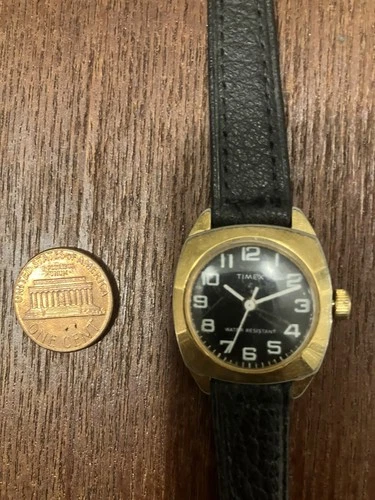 Timex Vintage women’s Mechanical Watch. Black Dial in Gold Bezel. Classic Look.