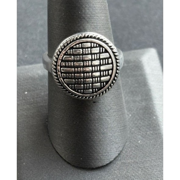 NICELY DESIGNED SOLID 925 STERLING SILVER RING SI… - image 1