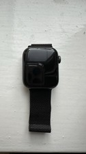 Apple Watch Series 6 GPS 40mm Space Gray Aluminium Case with Black Sport Band