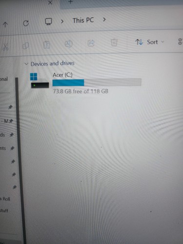 Acer Swift 1 laptop! 4gb RAM! 128GB! SSD! 14" screen! - Picture 3 of 4