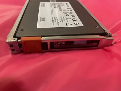 EMC 100-565-072 200GB SSD SATA 2.5 6G PULL FROM DD4500