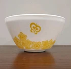 "Vintage Charm Inspired By Pyrex" 6 Cup 1.4 L White Bowl Gold Butterfly Flowers