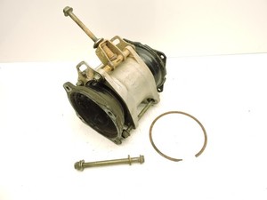 06-08 Polaris Outlaw 500 OEM Rear Drive Axle Carrier Housing Hubπ₯